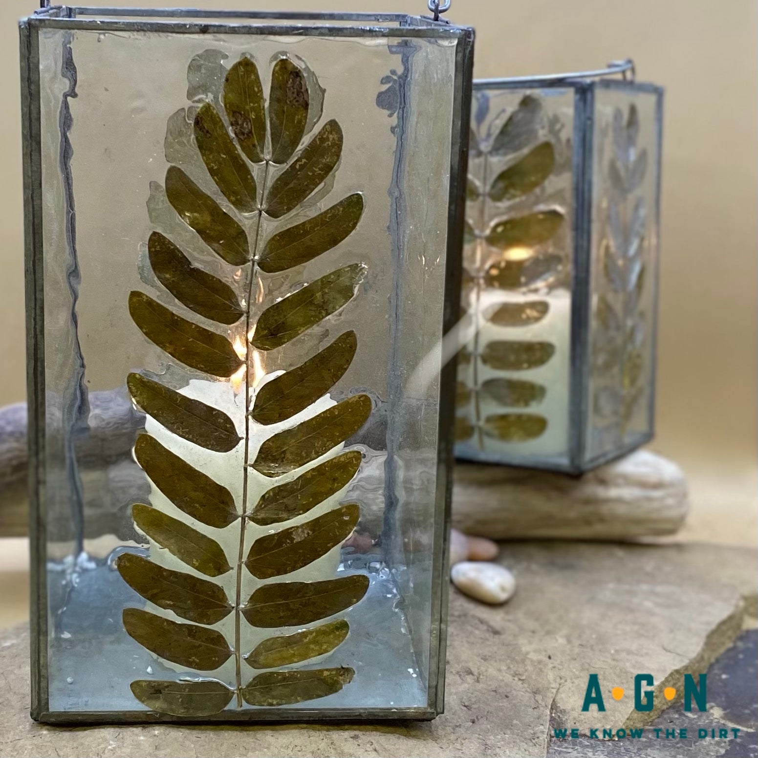 Enameled Hurricane Green Leaf Lrg Square