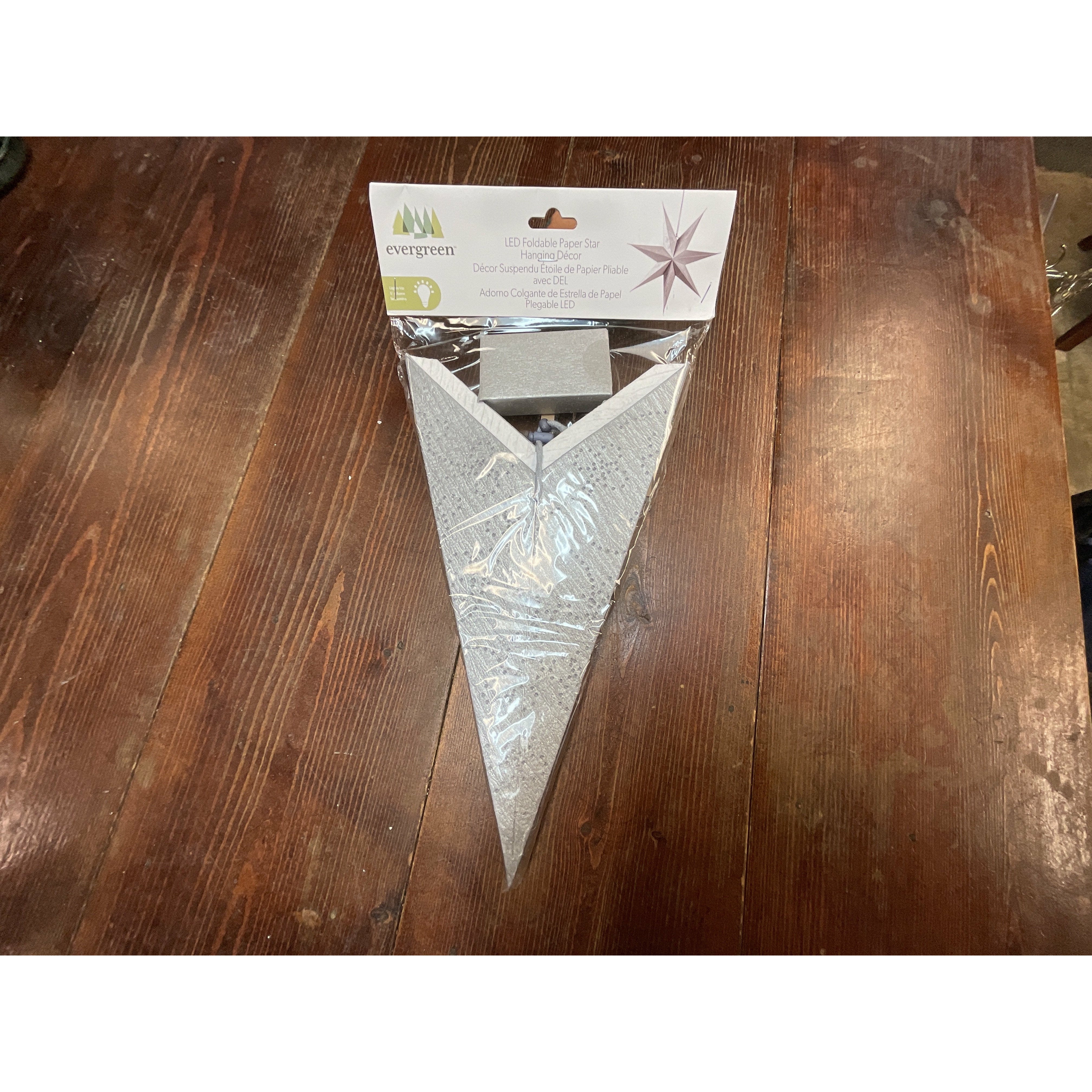 LED FOLDABLE STAR, SILVER STAR WITH PINNING HOLES