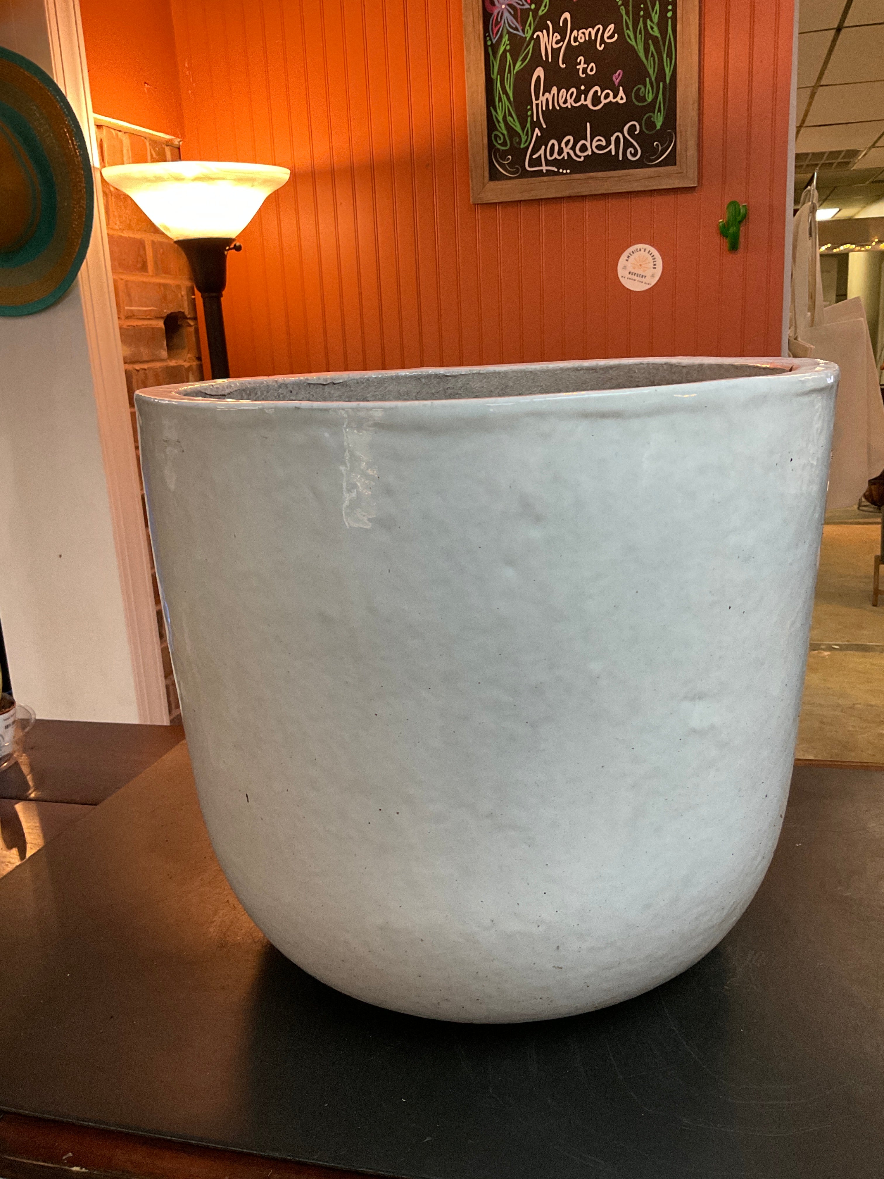 Low Egg Pot White